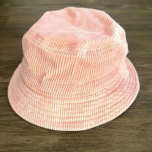 Urban Outfitters bucket hat